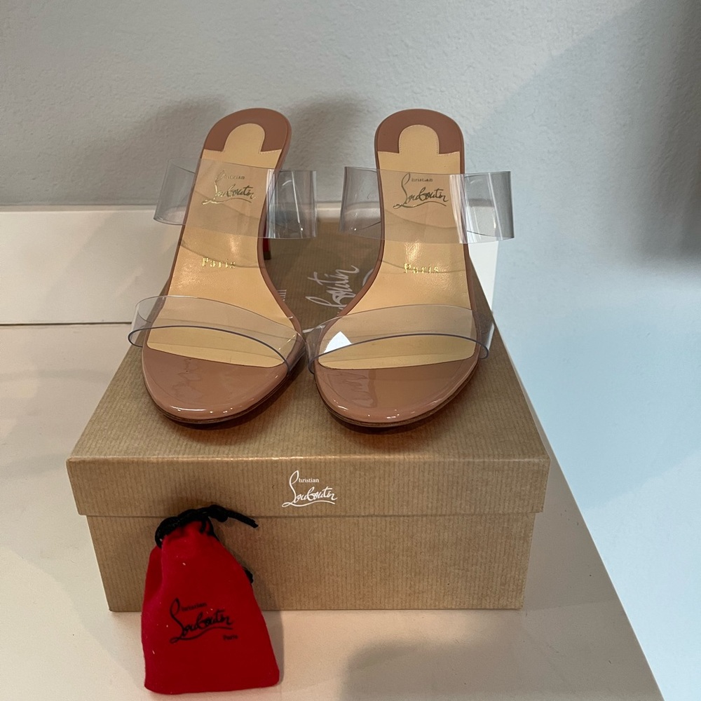Christian Louboutin JUST NOTHING 85- Patent/PVC nude